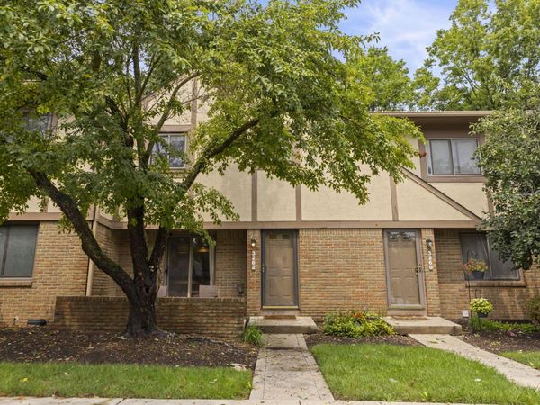 3262 Brookview Way, Unit 11, Columbus, OH 43221
