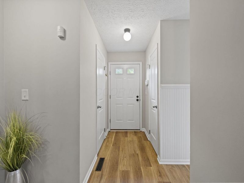 3262 Brookview Way, Unit 11, Columbus, OH 43221 Photo 5