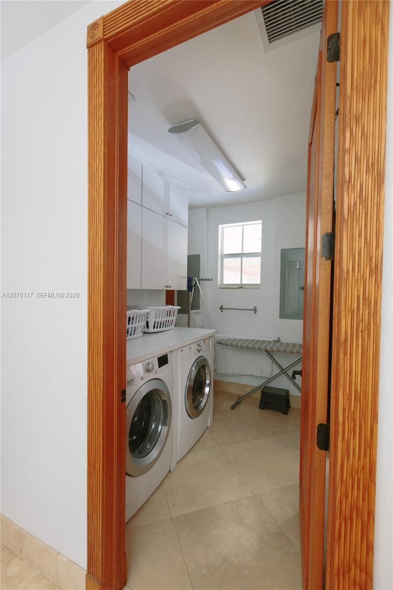 335 W Enid Dr , Key Biscayne, FL 33149 Photo
