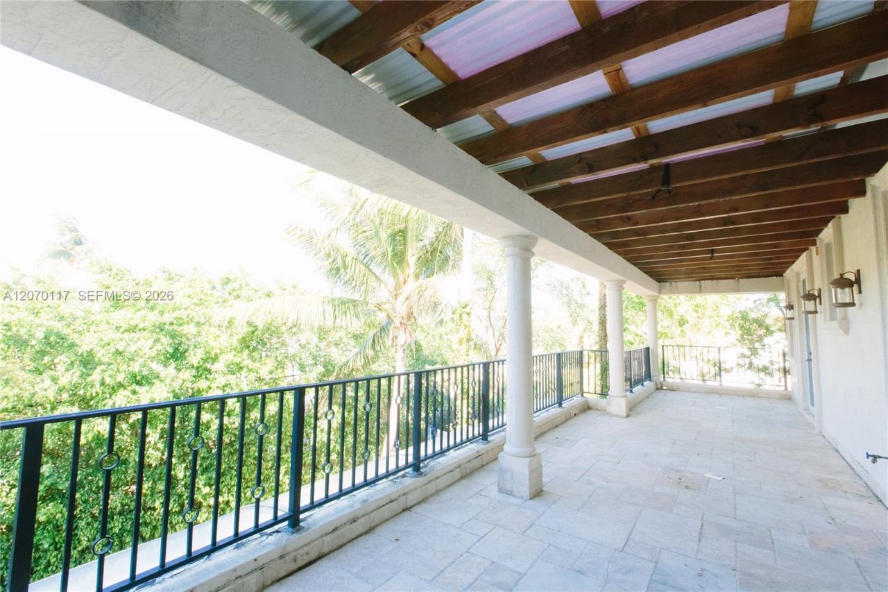 335 W Enid Dr , Key Biscayne, FL 33149 Photo
