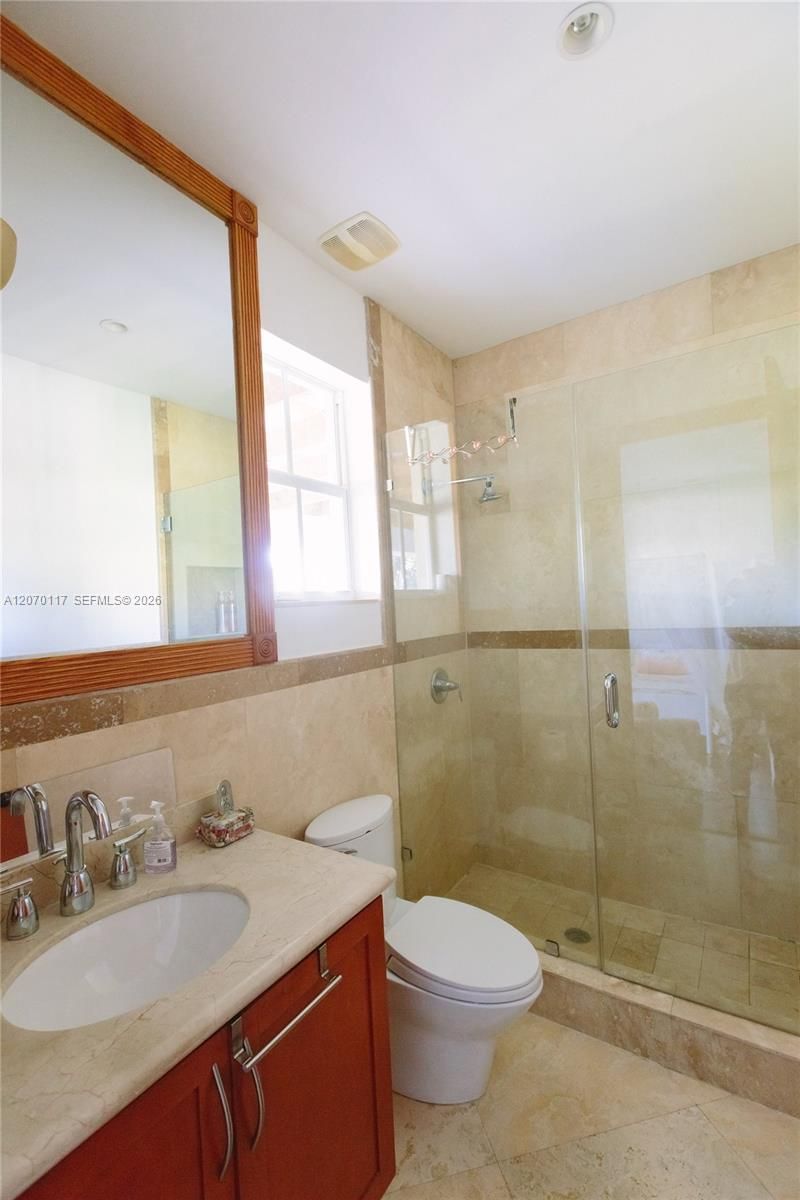 335 W Enid Dr , Key Biscayne, FL 33149 Photo