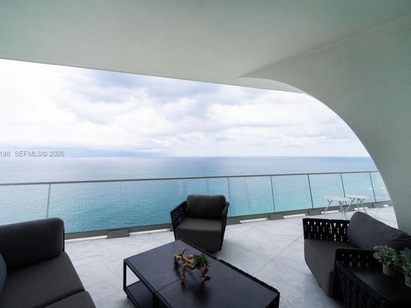 16901 Collins Ave, Unit 4201, Sunny Isles Beach, FL 33160