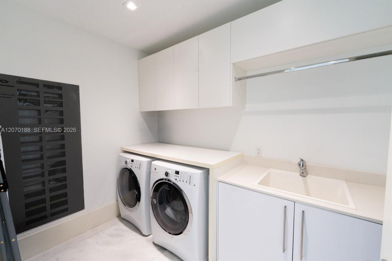 16901 Collins Ave, Unit 4201, Sunny Isles Beach, FL 33160 Photo