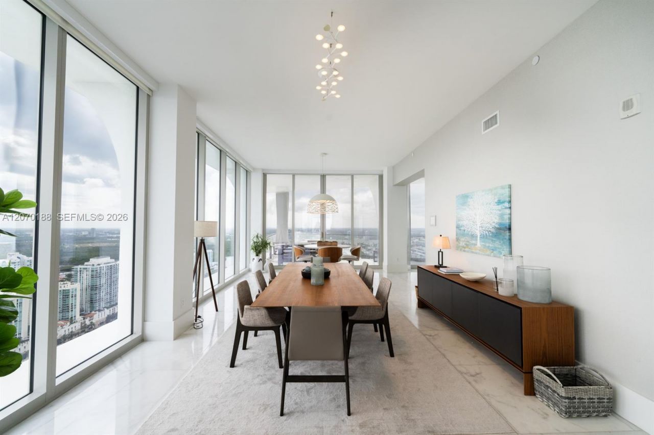 16901 Collins Ave, Unit 4201, Sunny Isles Beach, FL 33160 Photo