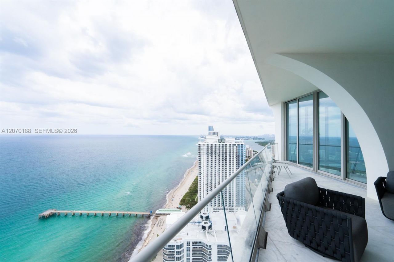 16901 Collins Ave, Unit 4201, Sunny Isles Beach, FL 33160 Photo