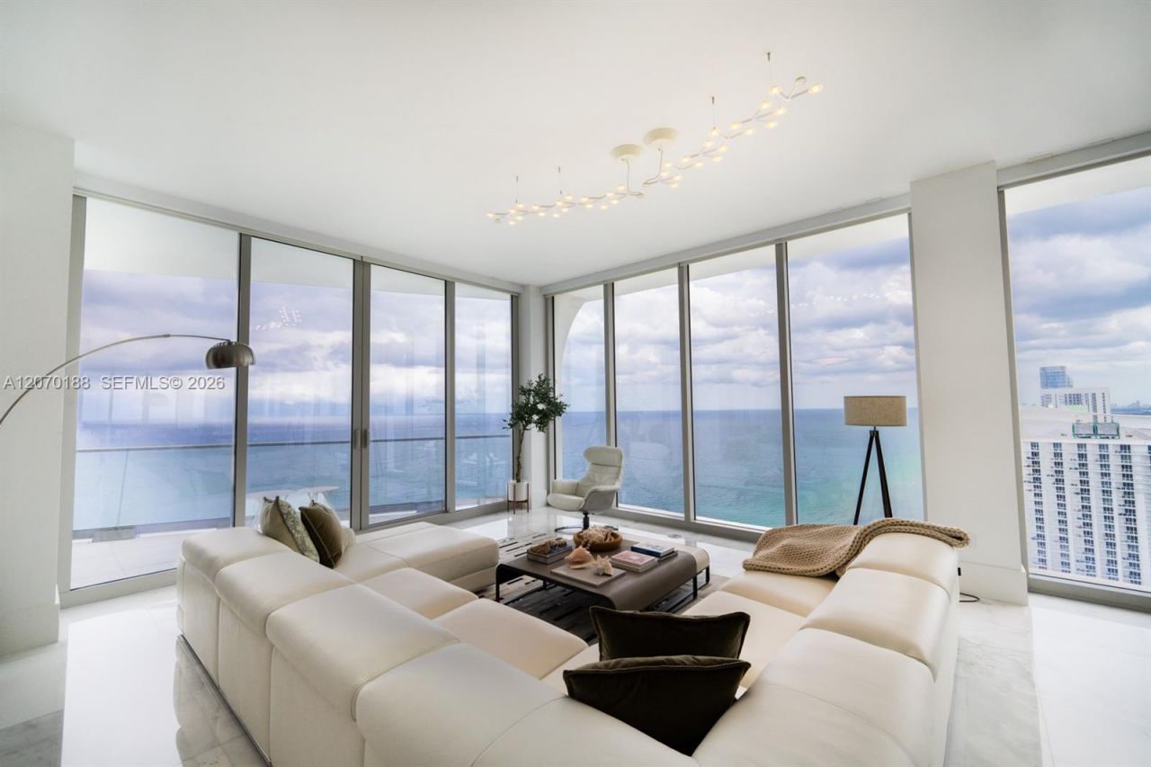 16901 Collins Ave, Unit 4201, Sunny Isles Beach, FL 33160 Photo