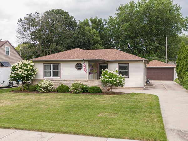1309 Hawthorne Avenue, Janesville, WI 53545