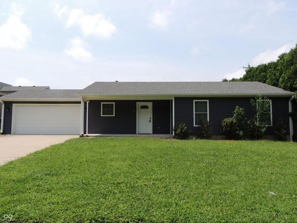903 S Creek Drive E, Greensburg, IN 47240