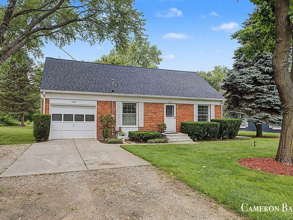 6935 Belding Road NE, Rockford, MI 49341