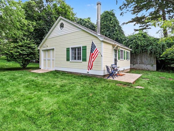 995 N Lakeshore Drive, Ludington, MI 49431