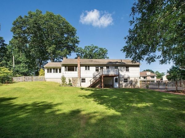 277 East St, Hanover, MA 02339