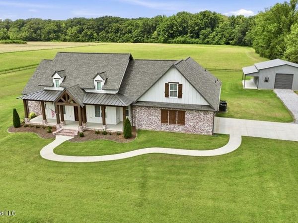 901 Sharon Road, Canton, MS 39046