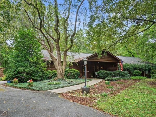 25 Woodall Rd Se, White, GA 30184