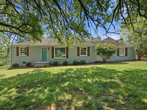 1304 S Graycroft Ave, Madison, TN 37115