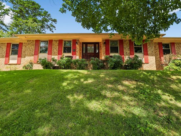 913 Belvoir Hills Cir , Chattanooga, TN 37412
