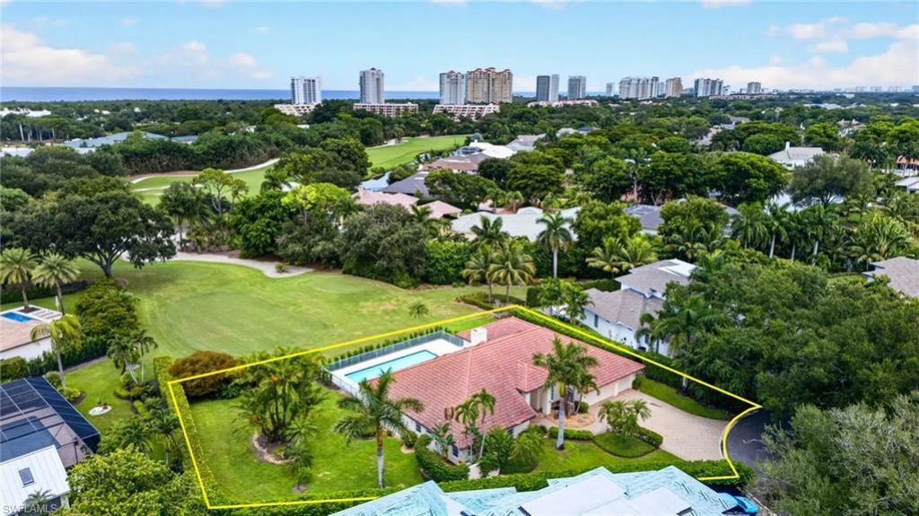 700 Hollybriar Ln, Naples, FL 34108 Photo