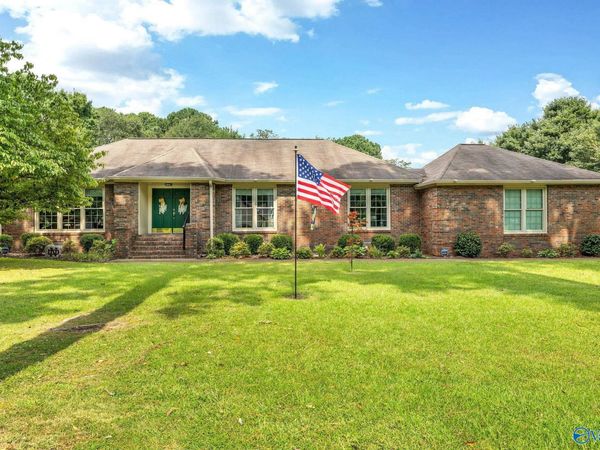 1707 Walnut Street, Albertville, AL 35950