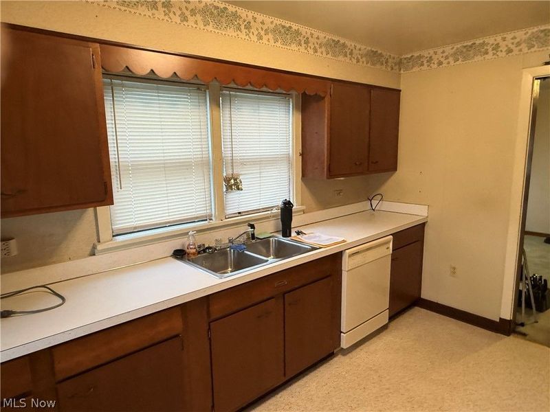 4842 Noble Street, Bellaire, OH 43906 Photo 3
