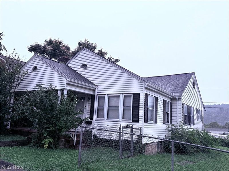 4842 Noble Street, Bellaire, OH 43906 Photo 9