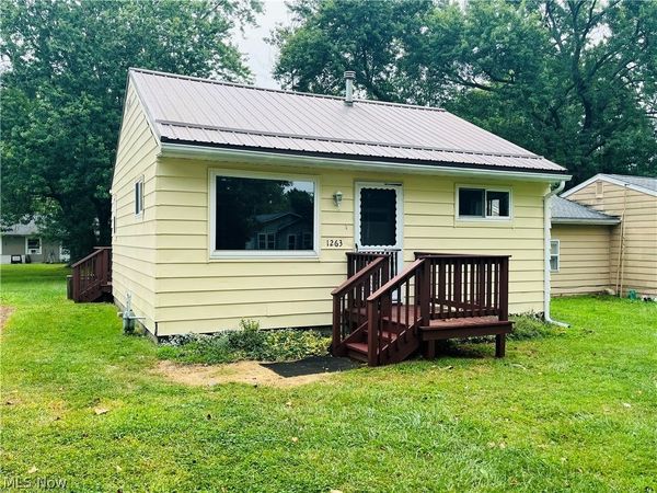 1263 Oxford Drive , Madison, OH 44057