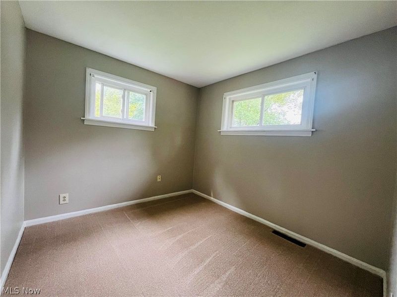 1263 Oxford Drive, Madison, OH 44057 Photo 14