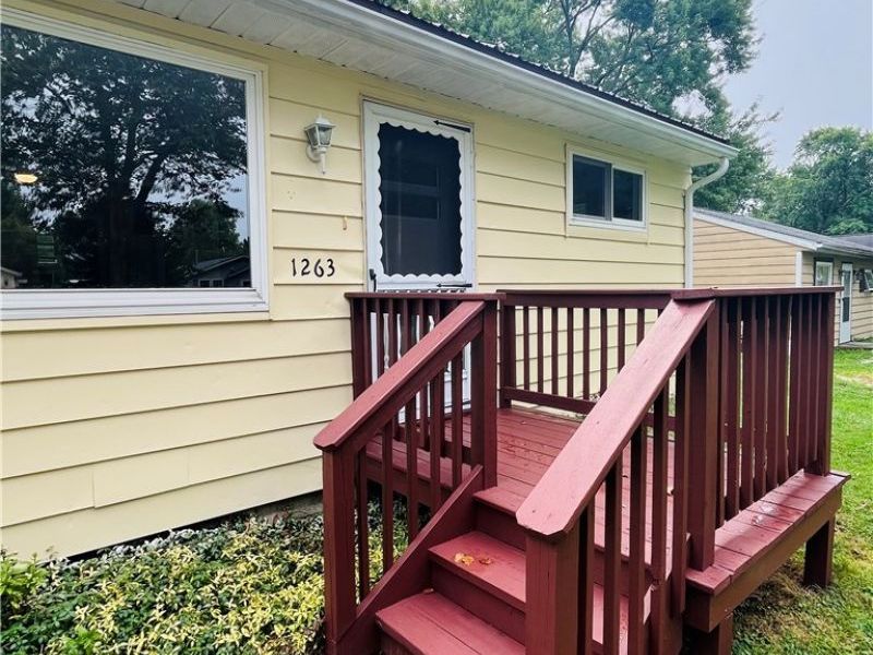 1263 Oxford Drive, Madison, OH 44057 Photo 2