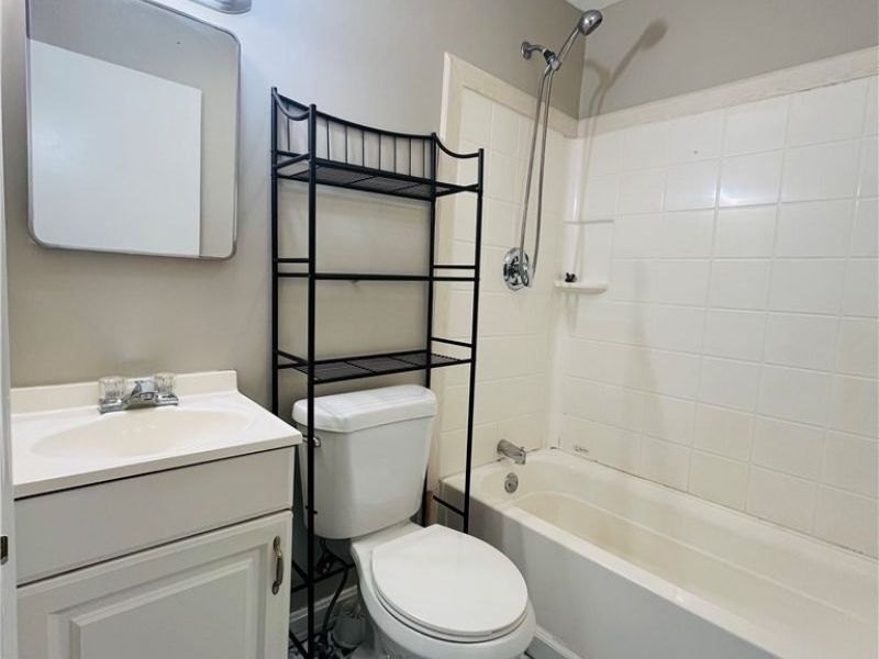 1263 Oxford Drive, Madison, OH 44057 Photo 6