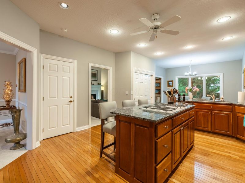 3925 Tarrington Lane, Upper Arlington, OH 43220 Photo 10