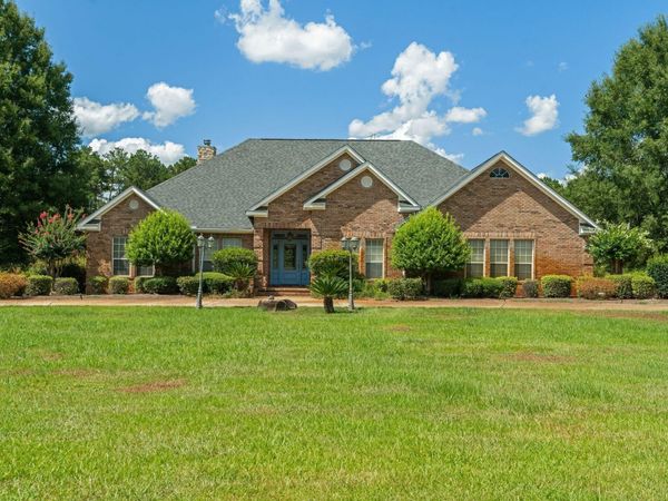 1040 Eastabuchie, Petal, MS 39465