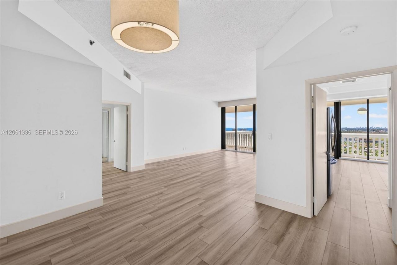 2000 Island Blvd , Unit 3008, Aventura, FL 33160 Photo