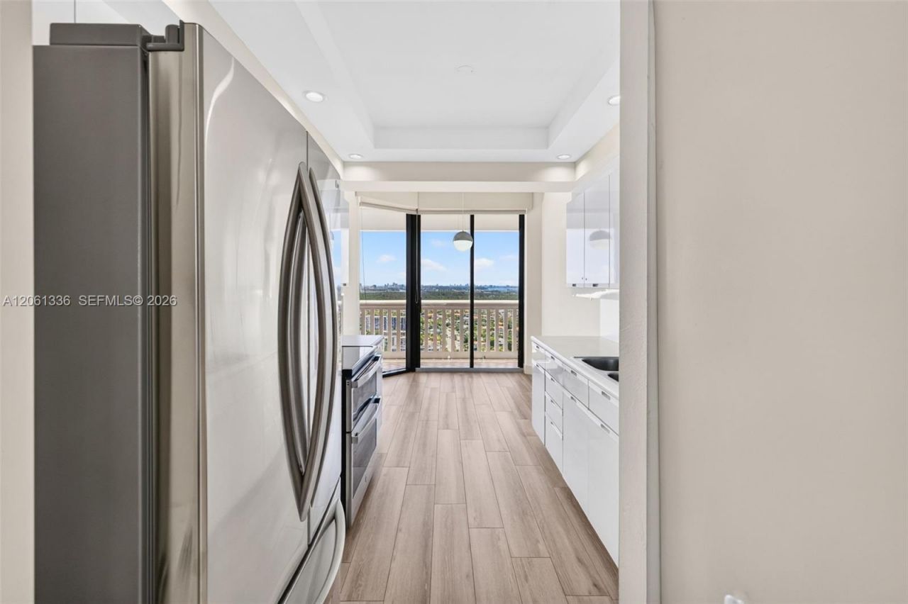 2000 Island Blvd , Unit 3008, Aventura, FL 33160 Photo