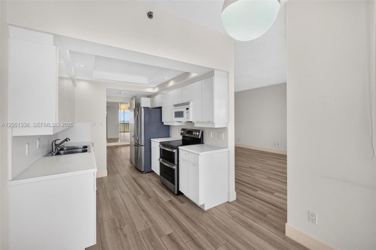 2000 Island Blvd , Unit 3008, Aventura, FL 33160 Photo
