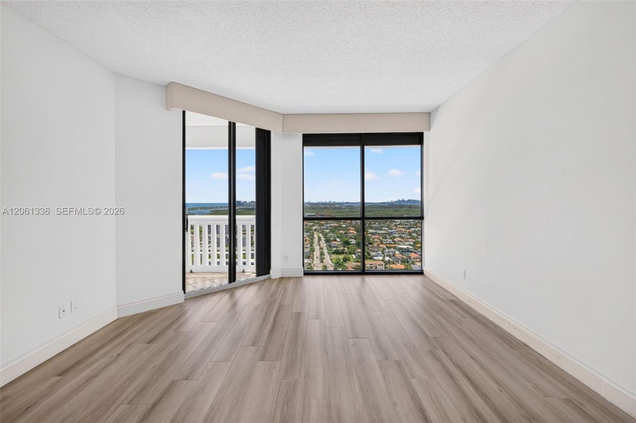 2000 Island Blvd , Unit 3008, Aventura, FL 33160 Photo