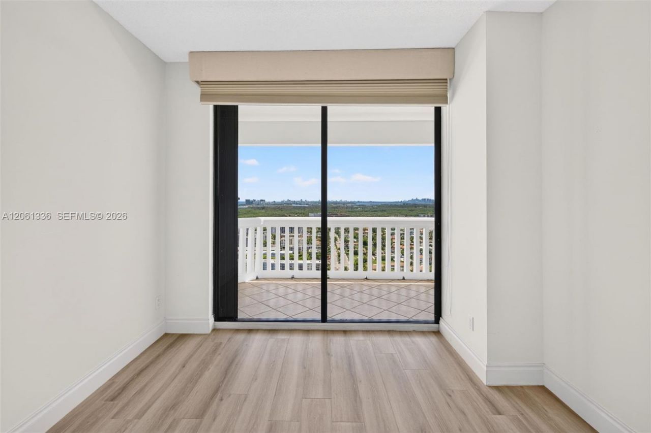 2000 Island Blvd , Unit 3008, Aventura, FL 33160 Photo