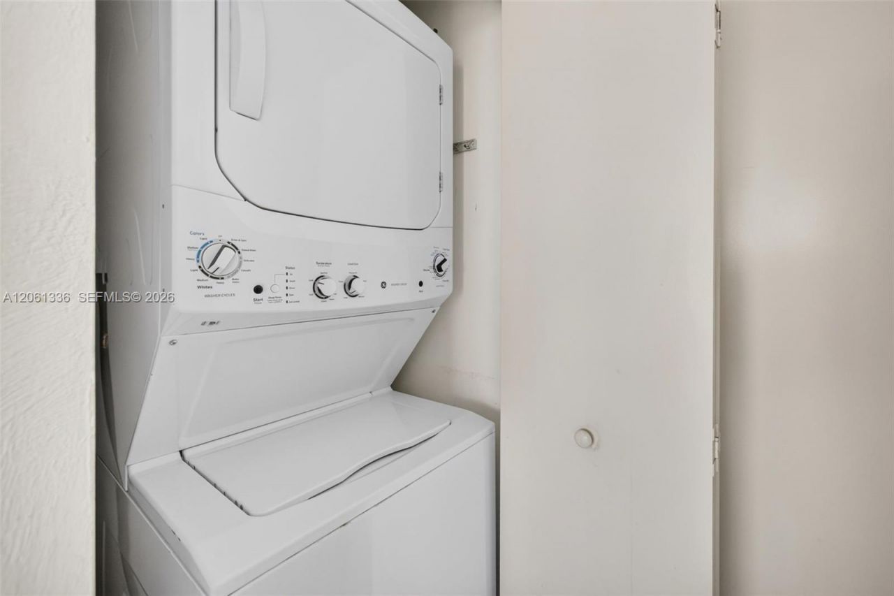 2000 Island Blvd , Unit 3008, Aventura, FL 33160 Photo