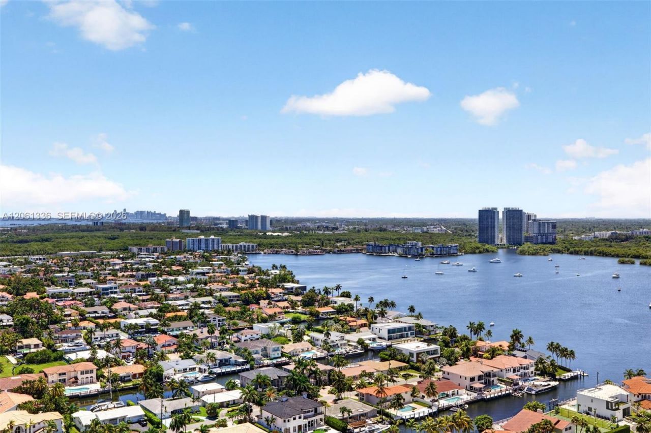2000 Island Blvd , Unit 3008, Aventura, FL 33160 Photo