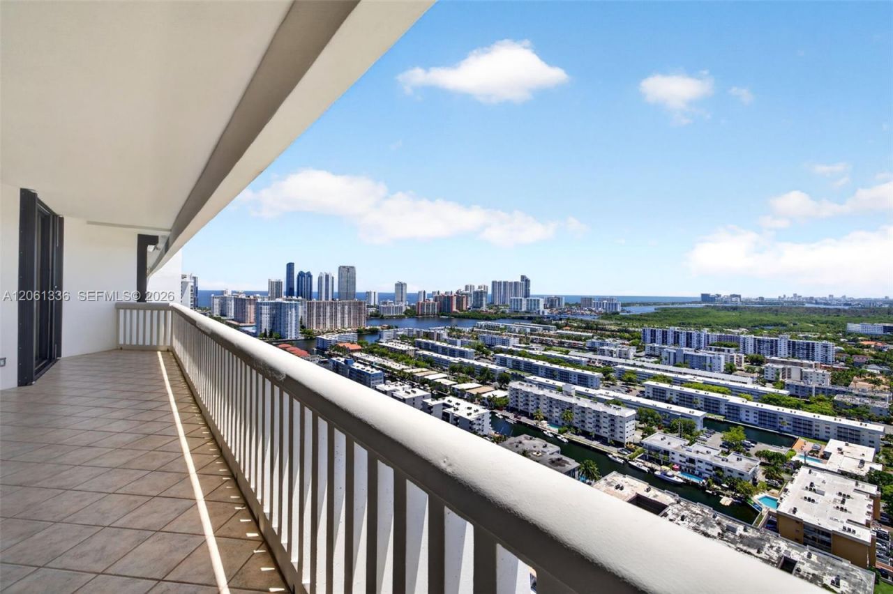 2000 Island Blvd , Unit 3008, Aventura, FL 33160 Photo