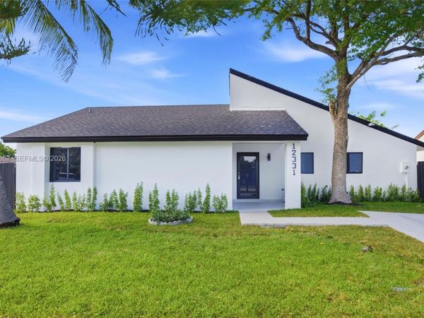 12331 SW 203rd Ter , Miami, FL 33177