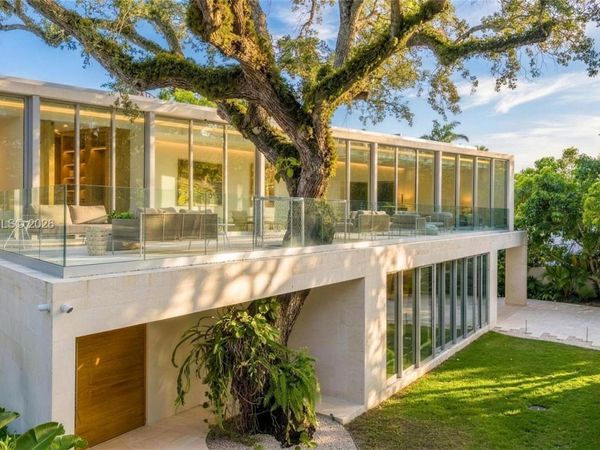 1616 Onaway Dr , Miami, FL 33133