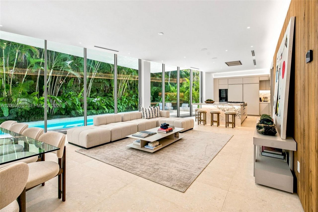 1616 Onaway Dr , Miami, FL 33133 Photo