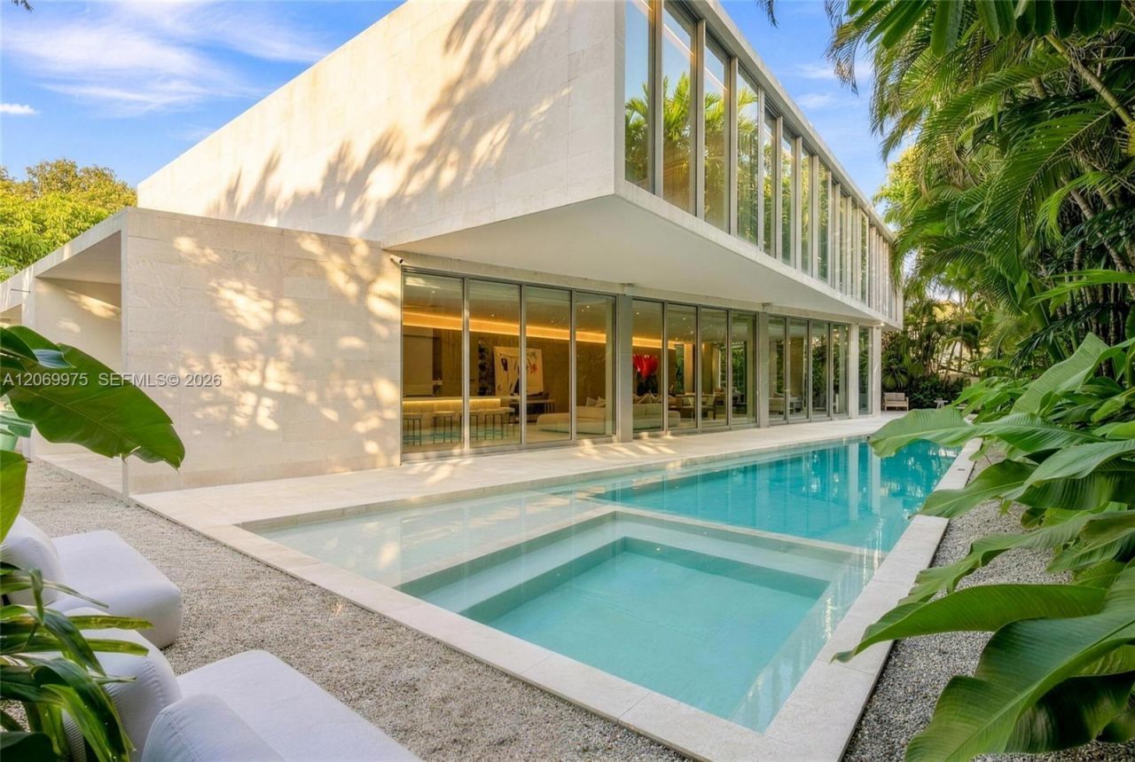 1616 Onaway Dr , Miami, FL 33133 Photo