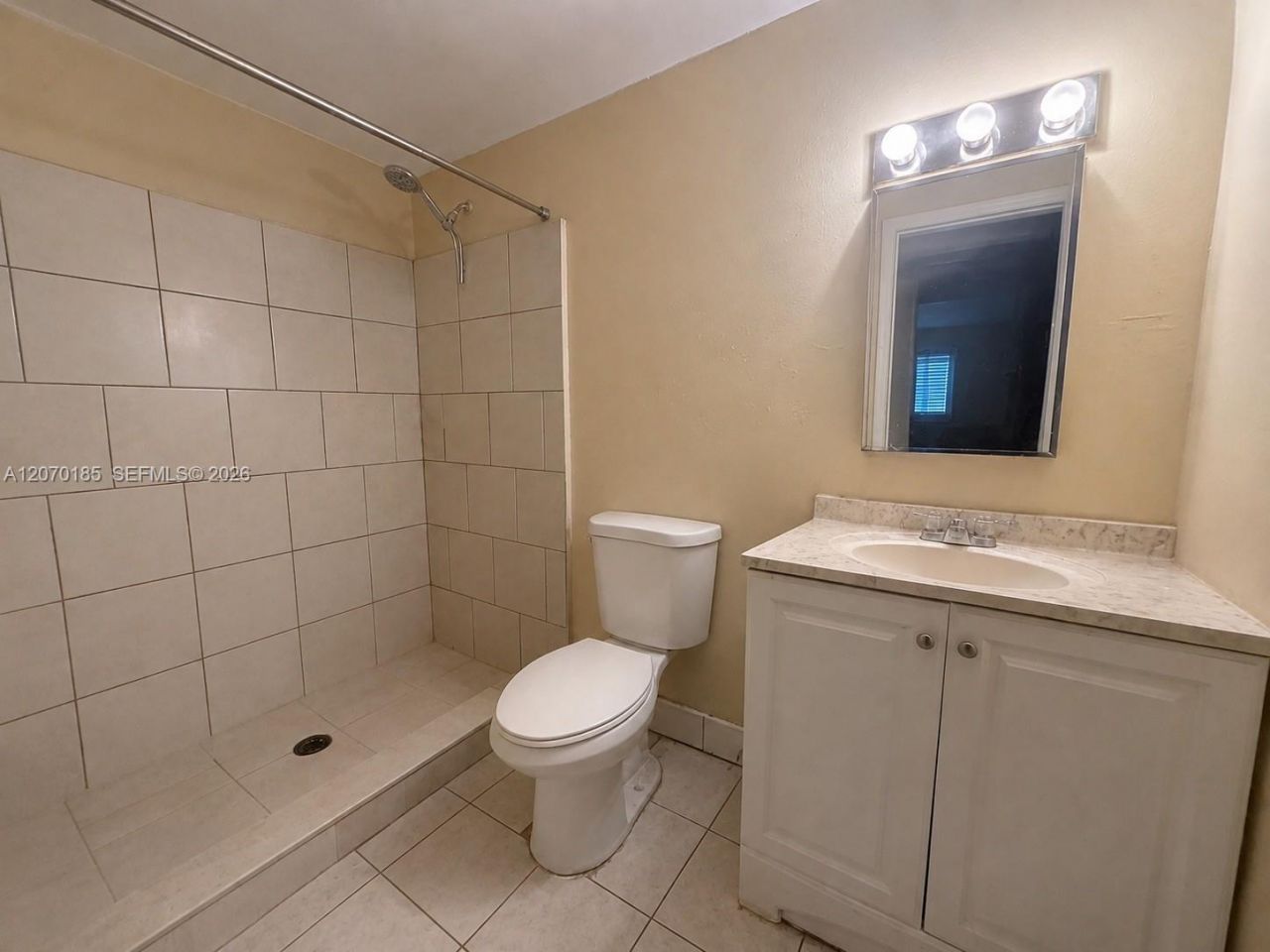 3700 NW 21st St, Unit 206, Lauderdale Lakes, FL 33311 Photo