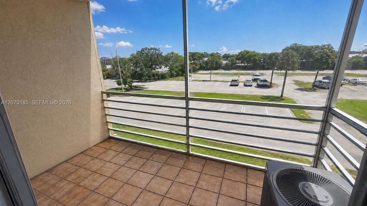 3700 NW 21st St, Unit 206, Lauderdale Lakes, FL 33311 Photo