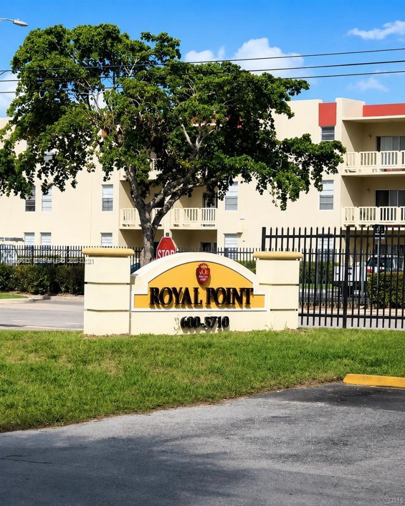3700 NW 21st St, Unit 206, Lauderdale Lakes, FL 33311 Photo