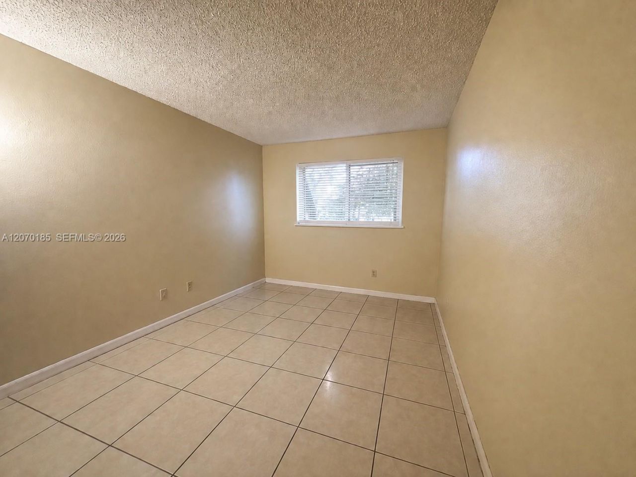 3700 NW 21st St, Unit 206, Lauderdale Lakes, FL 33311 Photo
