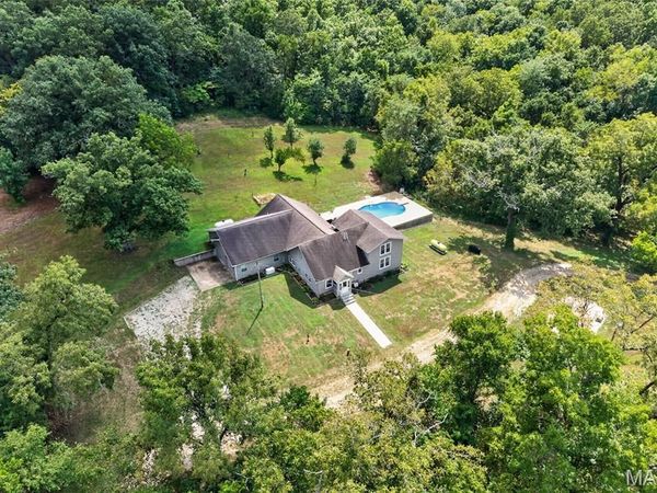 26287 Radcliff Drive, Richland, MO 65556