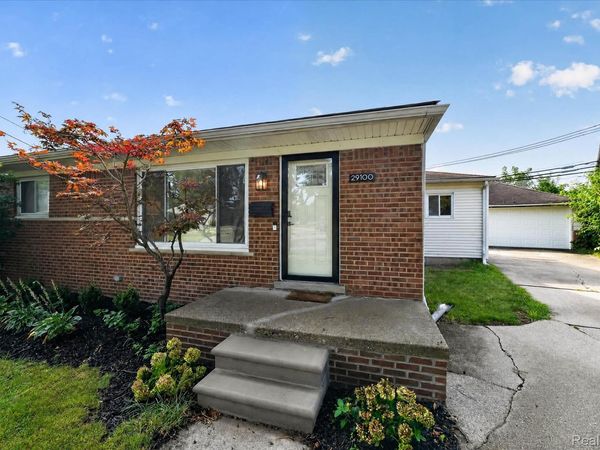 29100 Fourner Avenue, Madison Heights, Mi 48071