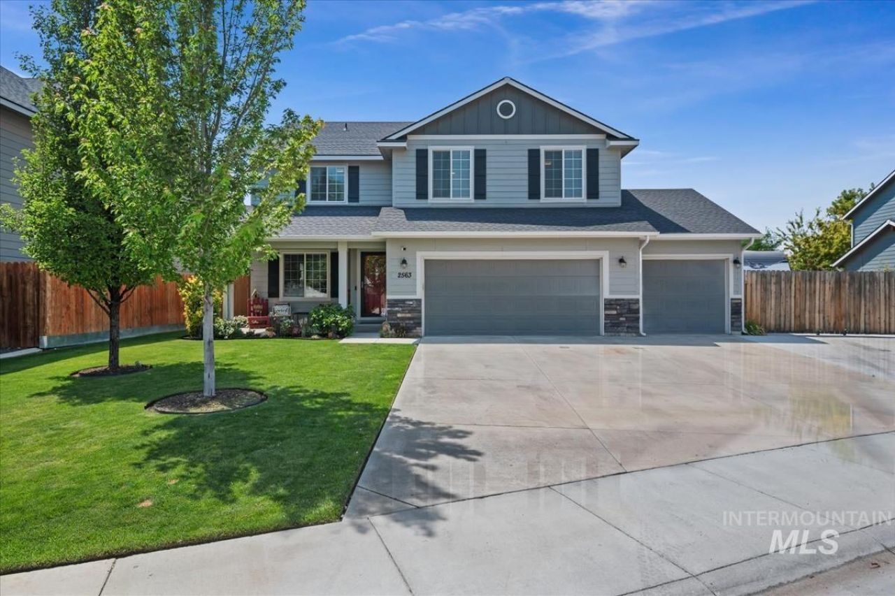 2563 N Honeysuckle Way, Kuna, ID 83634 Main Photo