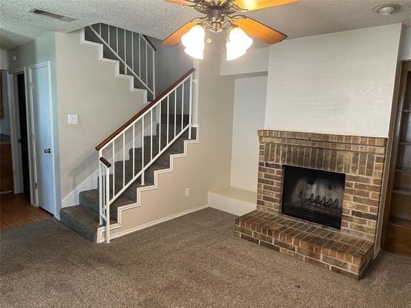 2717 Meadow Park Drive, Unit B, Bedford, TX 76021