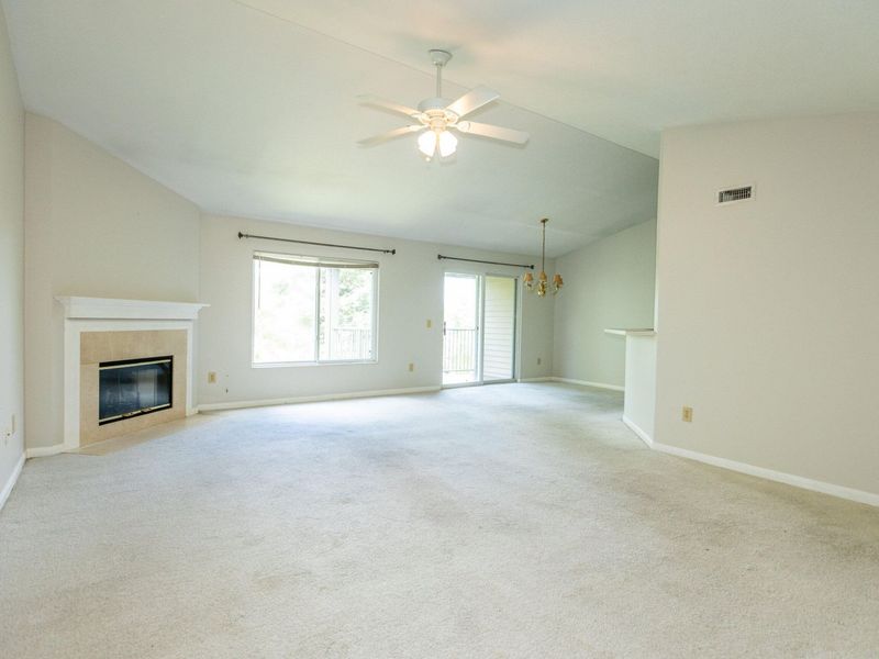 1548 Butler Court, Unit 302, Florence, KY 41042 Photo 4